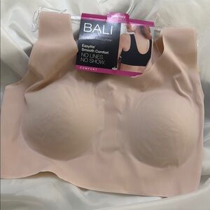 Bali Cream Seamless Bra (M) - New with Tags